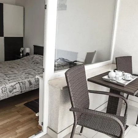Apartment Apartman Lovor