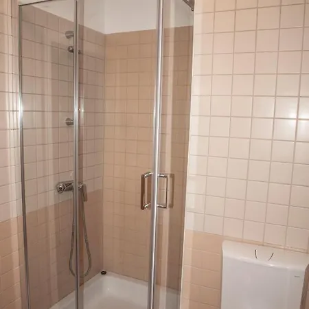 Apartment Apartman Lovor